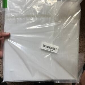 Avery White 3 Ring Binder File/ Folder - new and unused